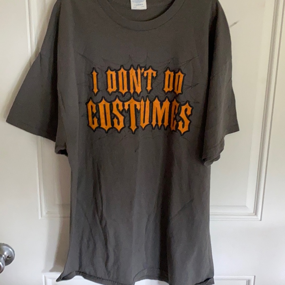 Halloween T-shirt size XL